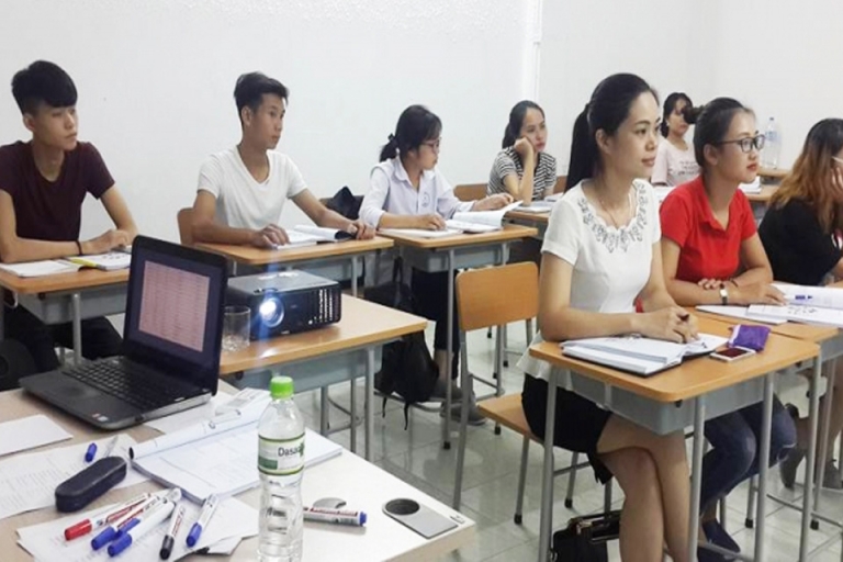 Học viên tại trung tâm Ngoại ngữ ACE (Nguồn: topxephang)