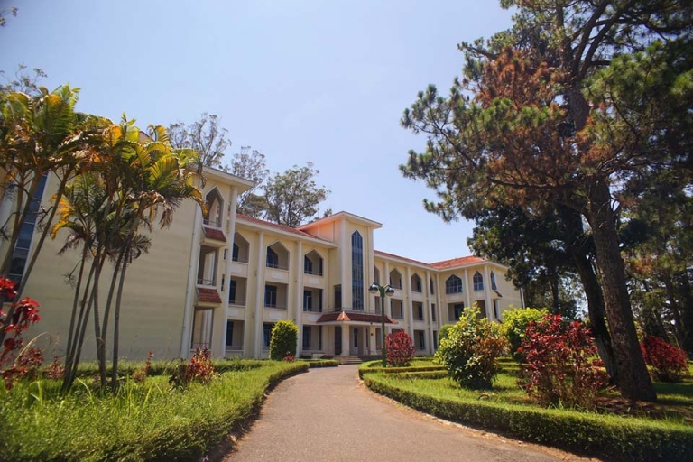 Một góc khuôn viên trường Đại học Đà Lạt (Nguồn: Redsvn.net)