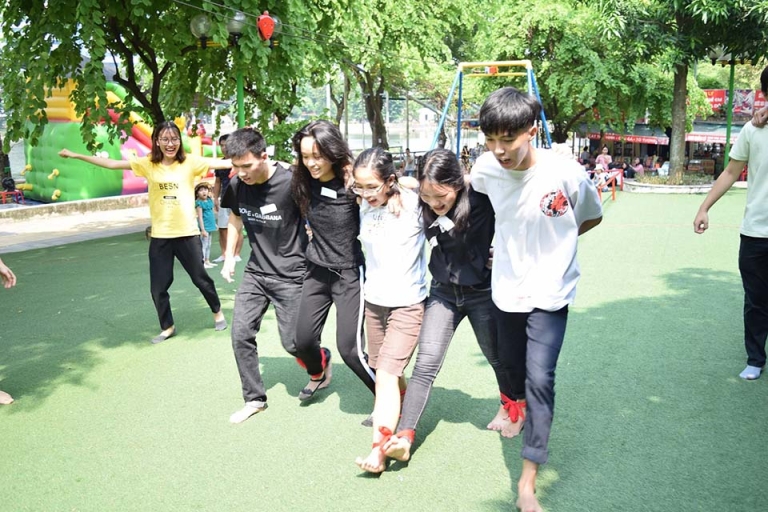 Buổi hoạt động ngoài trời của các thành viên Business English Students Network (Nguồn: BESN)