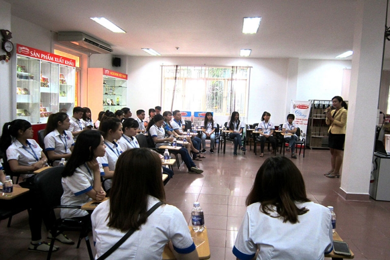 Thường xuyên tổ chức lớp học thực tiễn cho sinh viên là giải pháp hiệu quả (Nguồn: VN Express)