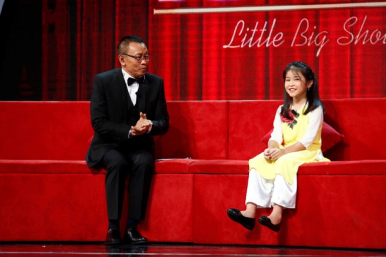 Trước khi có được khả năng giao tiếp tiếng Anh lưu loát, Hương Mai và mẹ đã phải chịu nhiều vất vả