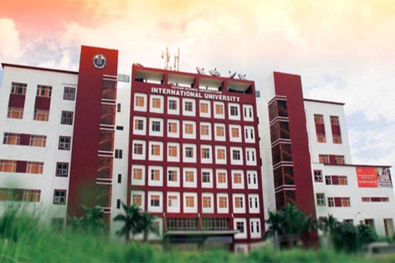 Đại học Quốc Tế TP HCM là ngôi trường đầu tiên dạy và học hoàn toàn bằng tiếng Anh