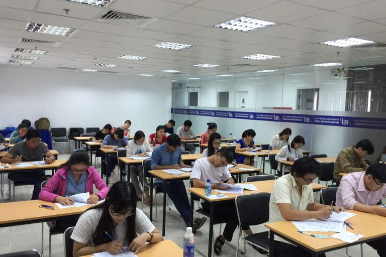 Một buổi thi lấy chứng chỉ VNU EPT của các thí sinh (Nguồn: etcvnu)