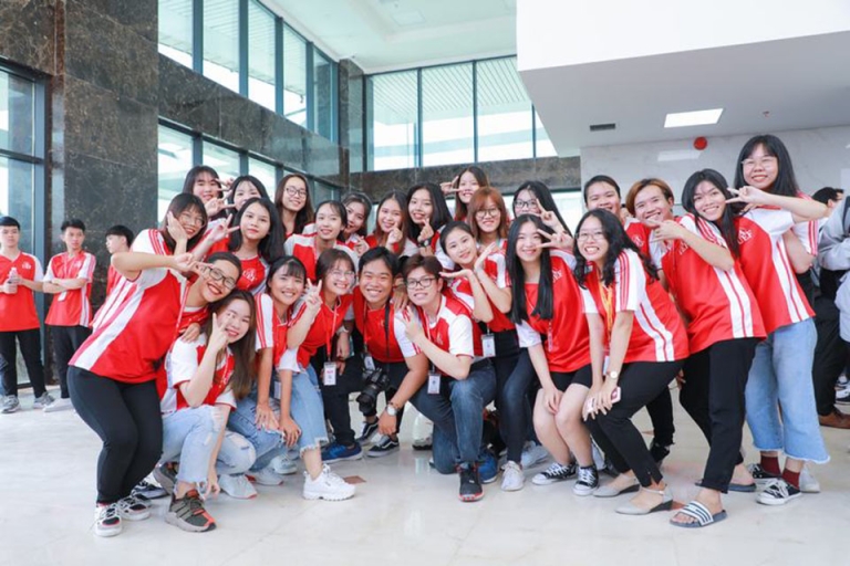  Sinh viên UEF năng động, tự tin và sáng tạo (Nguồn: UEF)