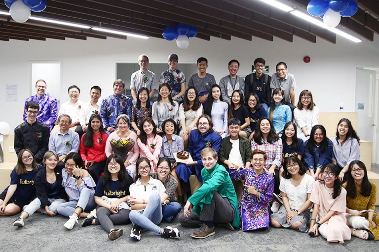 Hình ảnh kỷ niệm của giáo viên và sinh viên Fulbright