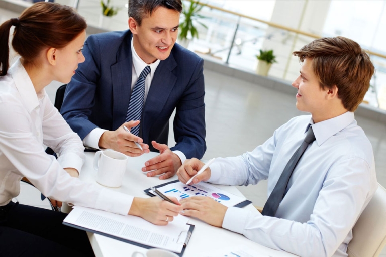 Thông dịch viên ngoài giỏi ngoại ngữ thì cần có kỹ năng nghề nghiệp vững vàng (Nguồn: phiendichtiengtrung)