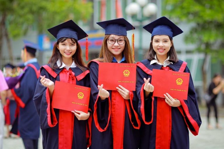 Với nhu cầu nhân lực hiện nay, ngày càng có nhiều trường đào tạo ngành Quan hệ Quốc tế (Nguồn: congstudio)
