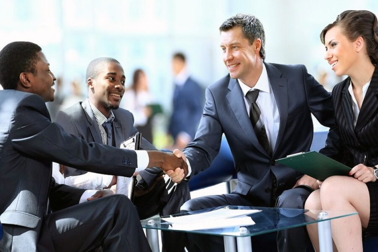 Thiếu ngoại ngữ có thể dẫn đến nhiều hệ lụy cho doanh nghiệp (Nguồn: growthfreaks)
