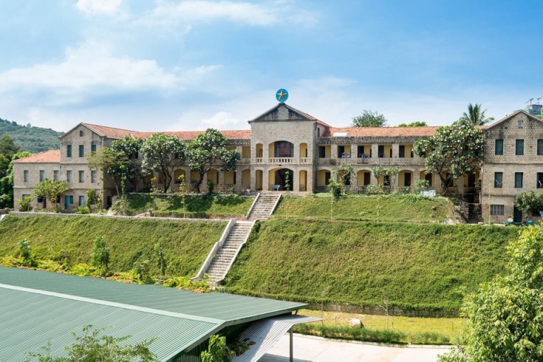 Một góc khuôn viên Đại học Nha Trang (Nguồn: saostar)