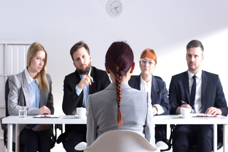 Các nhà tuyển dụng hiện nay luôn yêu cầu tiếng Anh đối với sinh viên mới ra trường