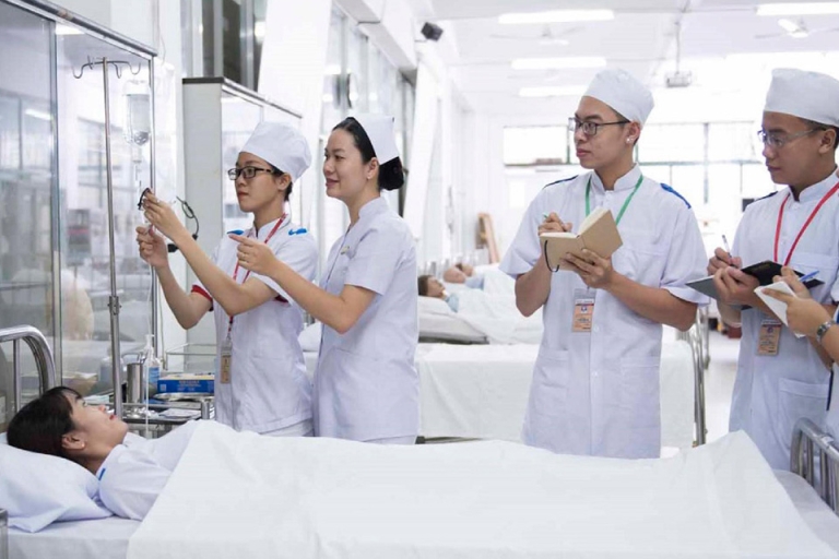 Sinh viên khoa Điều dưỡng Đại học Quốc tế Hồng Bàng (Nguồn: nursing.hiu)
