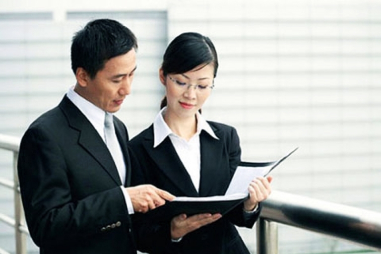 Bên cạnh hỗ trợ công việc cho sếp, thư ký còn đóng vai trò người bạn lắng nghe những chia sẻ của cấp trên (Nguồn: ktv)