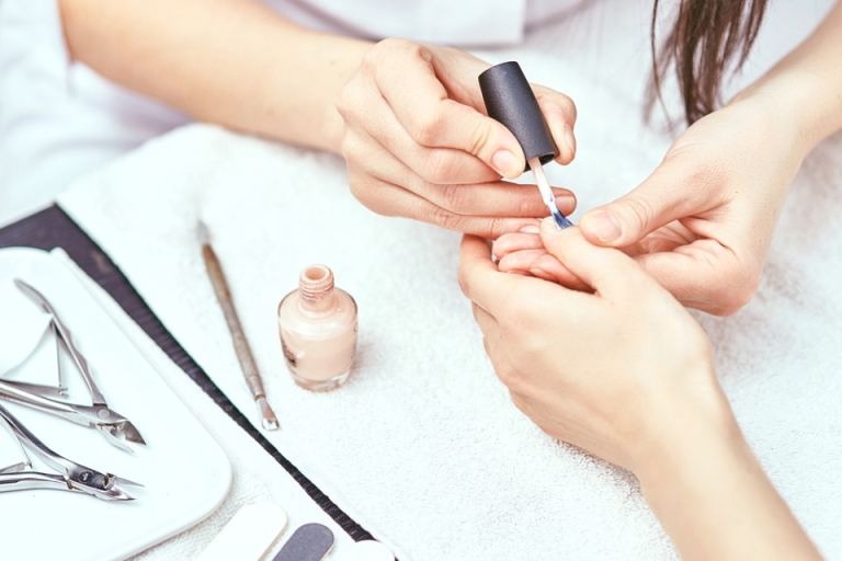 du học nghề nail tại canada
