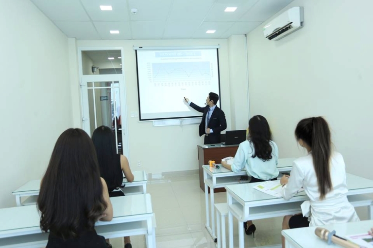 Phương pháp học trực quan nghe nhìn của thầy tại trung tâm
