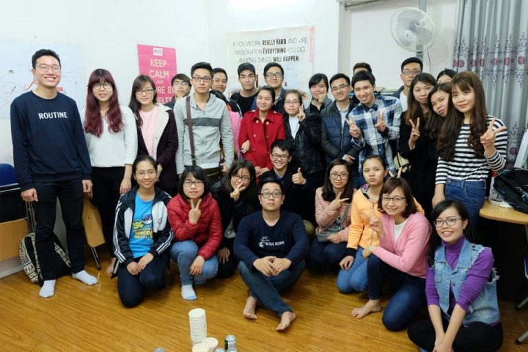 Tuy học online nhưng các bạn vẫn có thể ghé thăm thầy tại địa chỉ số 11b, ngách 16 ngõ 61 phố Lạc Trung, Hà Nội