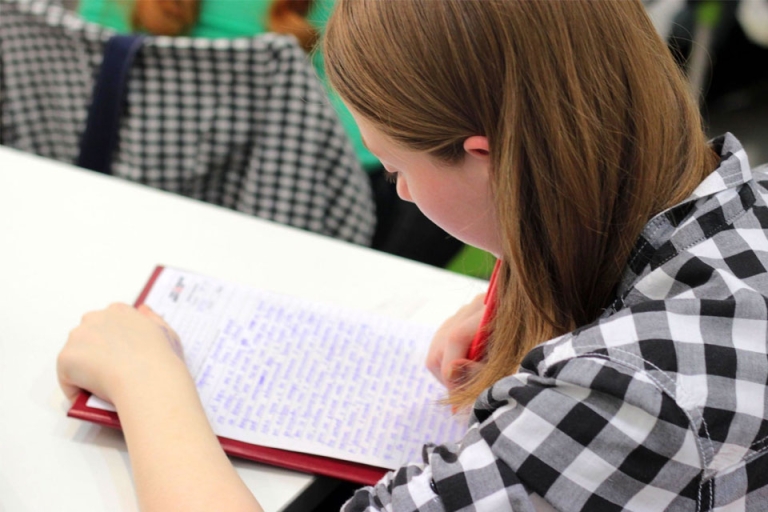 Chon một bộ sách phù hợp giúp hành trình tự học IELTS của bạn sẽ thêm phần dễ dàng