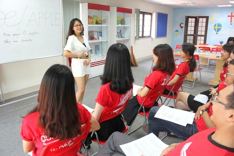 Lớp học tiếng Anh giao tiếp Ms Hoa (Nguồn: mshoagiaotiep)