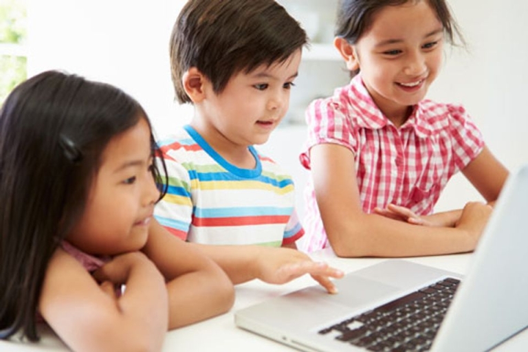 Các bài test năng lực được chia sẻ nhiều trên internet