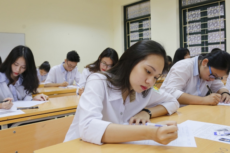 Số lượng bài thi lớn, có sai sót là hiển nhiên!