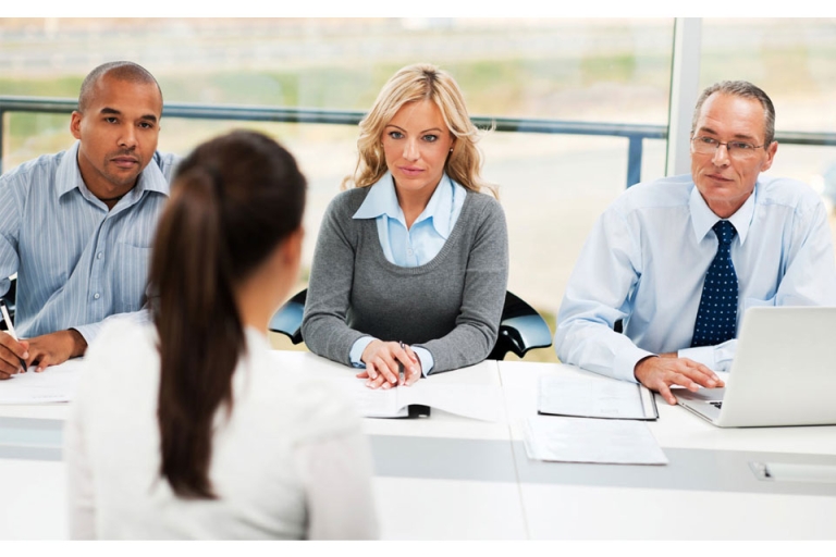 Dân công sở nên học tiếng Anh văn phòng để phát triển sự nghiệp vượt trội hơn