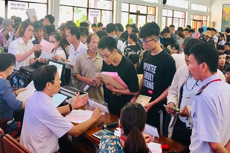 Sau khi có kết quả trúng tuyển nhiều sinh viên bắt đầu nhập học năm học mới (Nguồn: hiu)