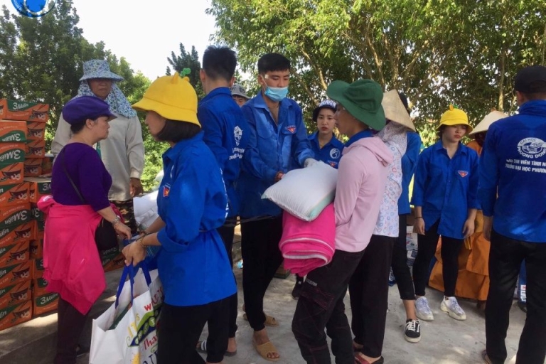 Sinh viên Phương Đông tham gia tình nguyện