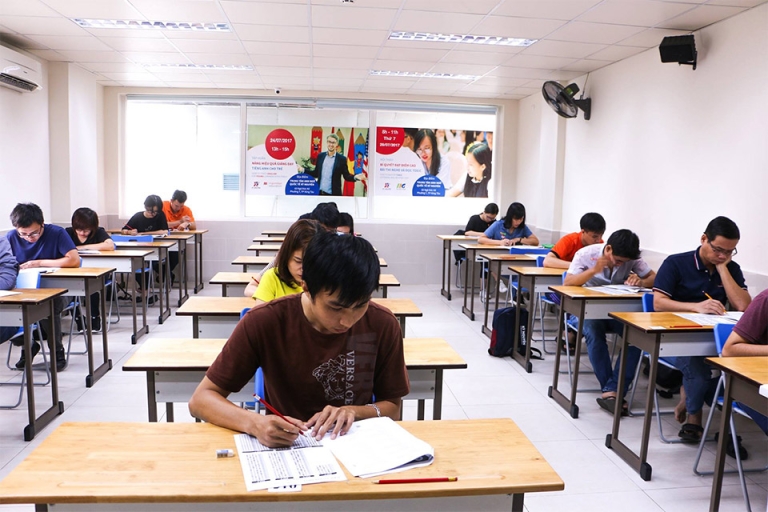 Kỳ thi thử TOEIC tại trung tâm Anh ngữ Kỳ Nguyên (Nguồn: Anh ngữ Quốc tế Kỳ Nguyên)