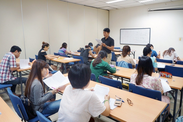 Người đứng lớp chính ở VJCC là các thầy cô giáo người Việt (Nguồn: vjcchcmc)