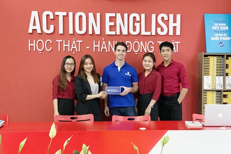 Huy hiệu “Verified by Edu2Review” được trao cho Action English