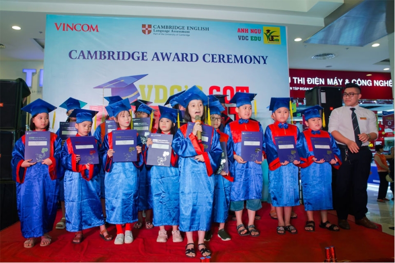 Trung tâm luôn có chính sách hỗ trợ học viên tham dự kỳ thi Cambridge
