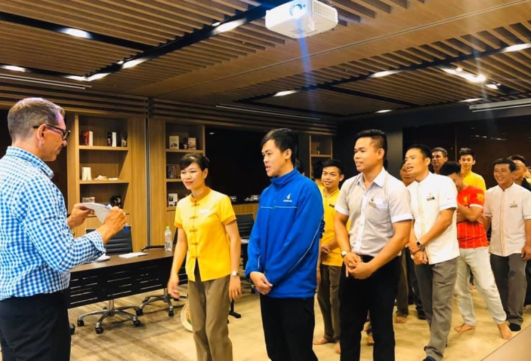 Lớp học cho người đi làm với nhiều hoạt động tại trung tâm GLC (Nguồn: Facebook GLC)