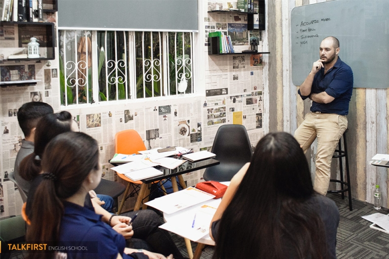 Lớp main-class bổ sung nền tảng tiếng Anh vững chắc phục vụ cho giao tiếp