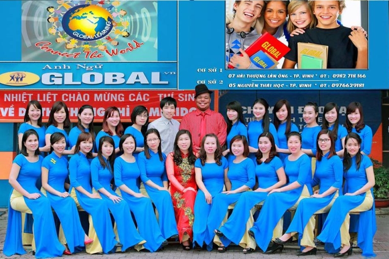 Đội ngũ nhân viên và giáo viên tại Anh ngữ Global