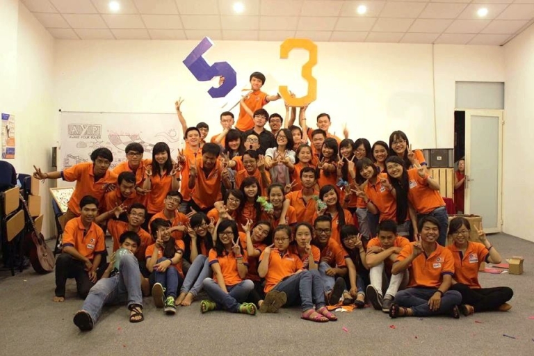 Hình ảnh một lớp học tổ chức bởi AYP
