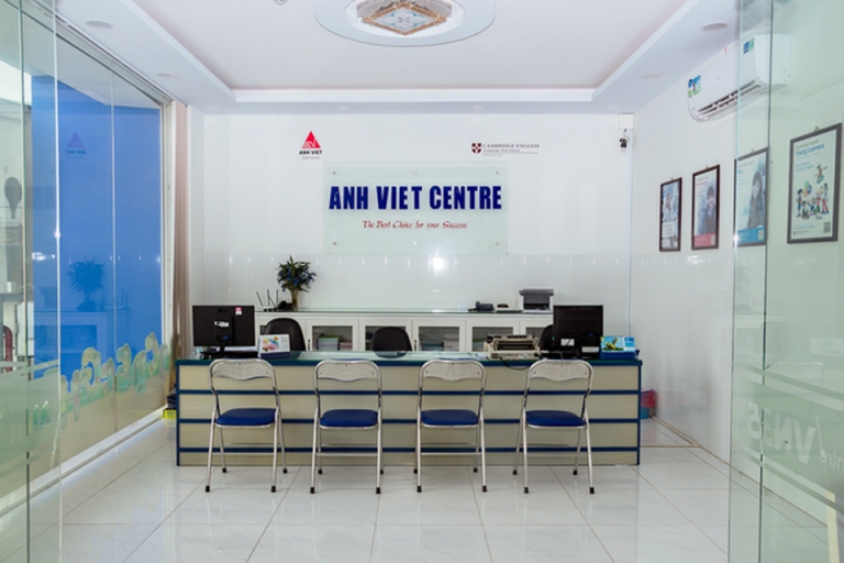 Anh ngữ – Tin học Anh Việt tự tin mang đến cho người học môi trường học tập hiện đại