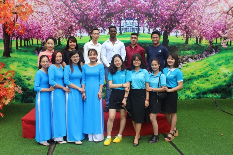 Giáo viên tại Anh ngữ BlueSky luôn hỗ trợ học viên hết mình (Nguồn: Anh ngữ BlueSky)