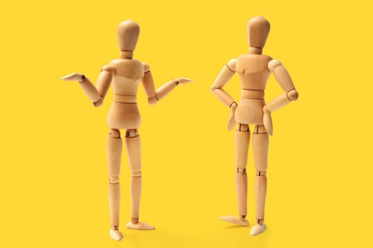 Tư thế đứng trong thuyết trình mang nhiều ý nghĩa