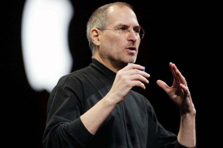Những bài diễn thuyết đầy tự tin của Steve Jobs