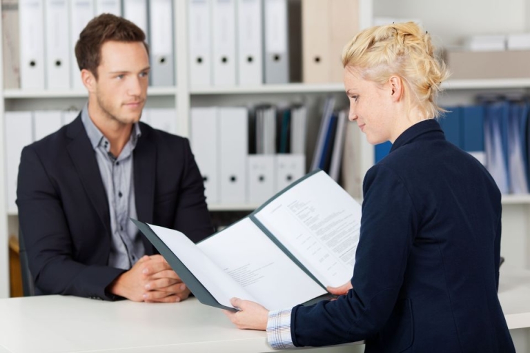 Đặt câu hỏi để giúp luật sư tìm hiểu rõ vấn đề (Nguồn: smartguy)