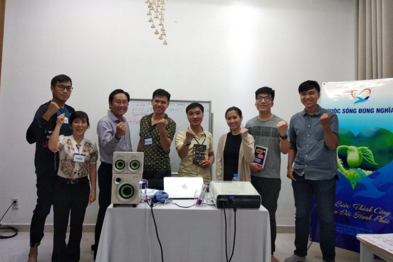 Học viên một lớp học Kỹ năng giao tiếp và thyết trình của trung tâm (Nguồn: Cuộc Sống Đúng Nghĩa)