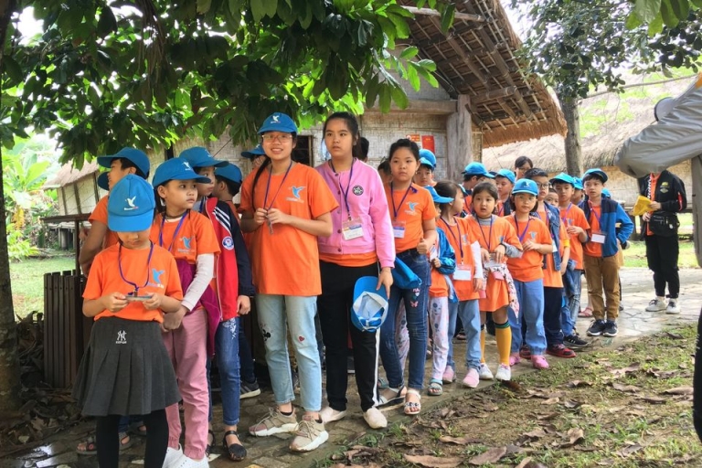 Học viên MasterKids tham gia buổi sinh hoạt dã ngoại tại Đồng Mô
