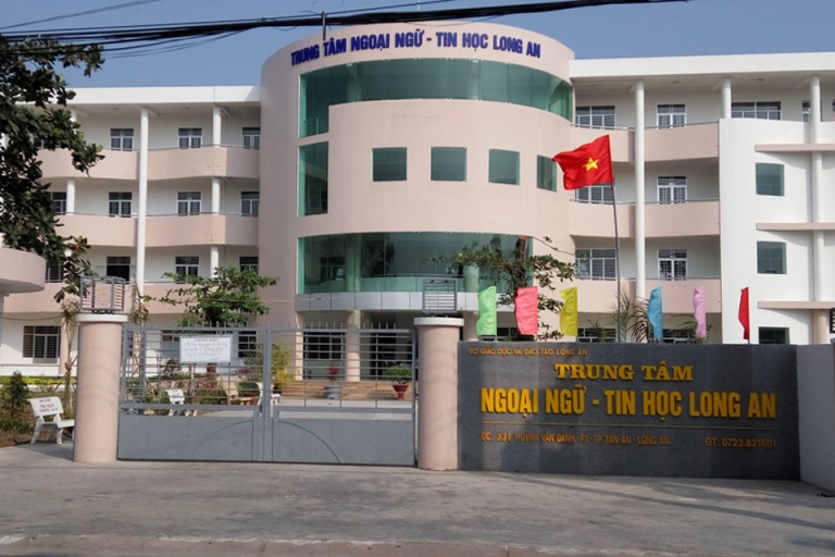 Trung tâm Ngoại ngữ – Tin học Long An là cơ sở có sự hậu thuẩn của Sở Giáo dục & Đào tạo Long A
