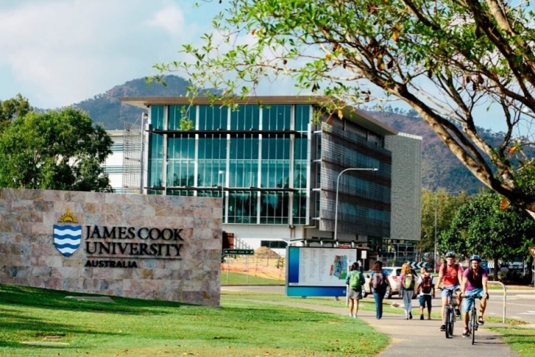 Khuôn viên Đại học James Cook Brisbane