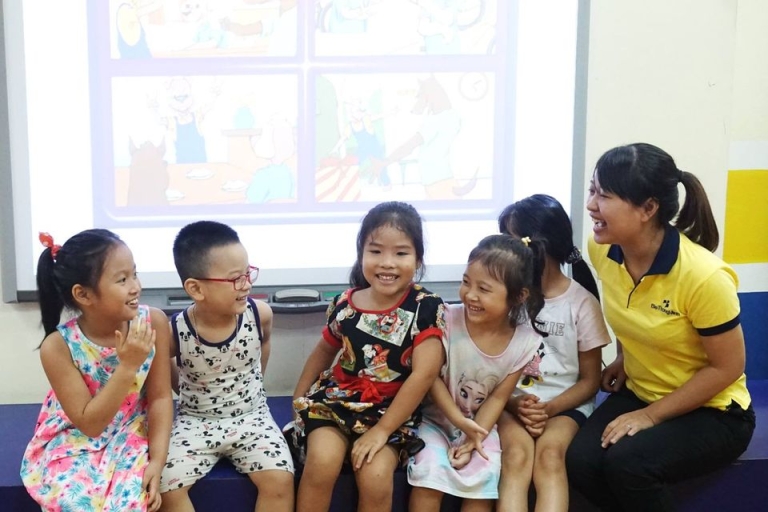 Các học viên nhí tại Trung tâm Bé Thông Minh