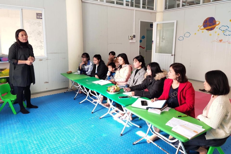 Một buổi tập huấn giáo viên được tổ chức bởi Trung tâm can thiệp sớm Đại học Thủ đô Hà Nội