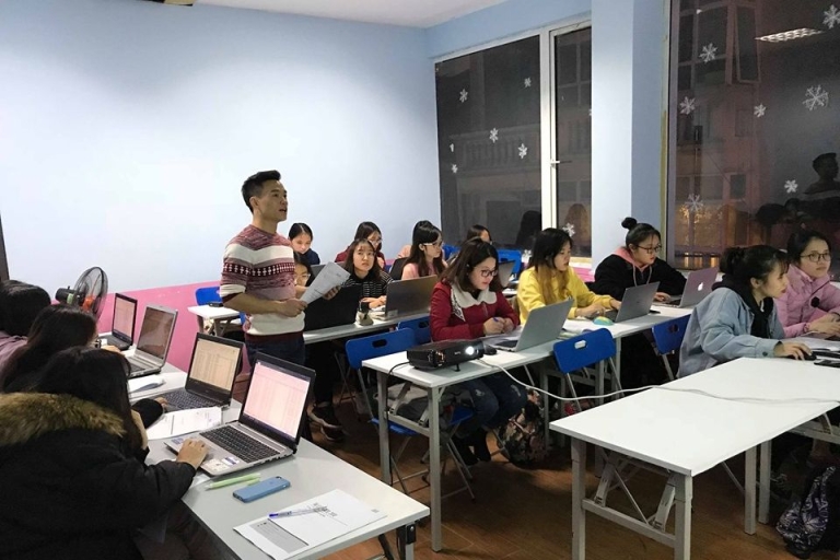 Hình ảnh một lớp học tại MOS HUB