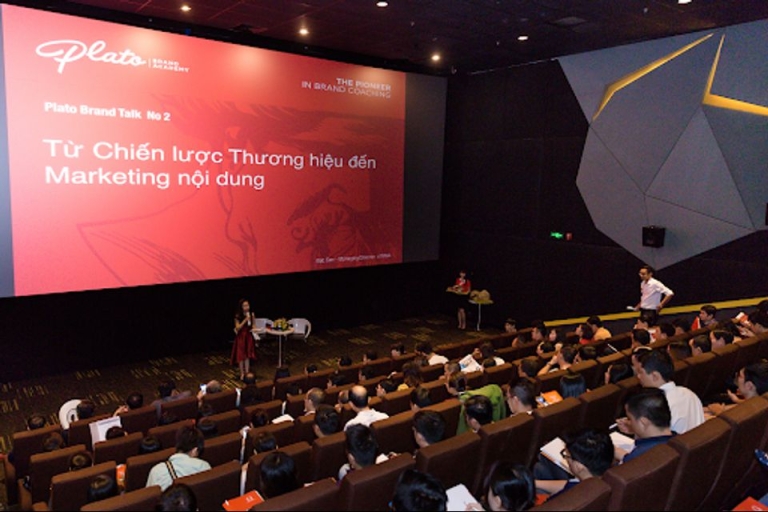 Học viên Plato thường xuyên tổ chức hội thảo chuyên đề bên cạnh các khóa học đào tạo cá nhân, doanh nghiệp 