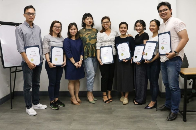Hình ảnh buổi tốt nghiệp khóa Brand Management Excellence tại AIM