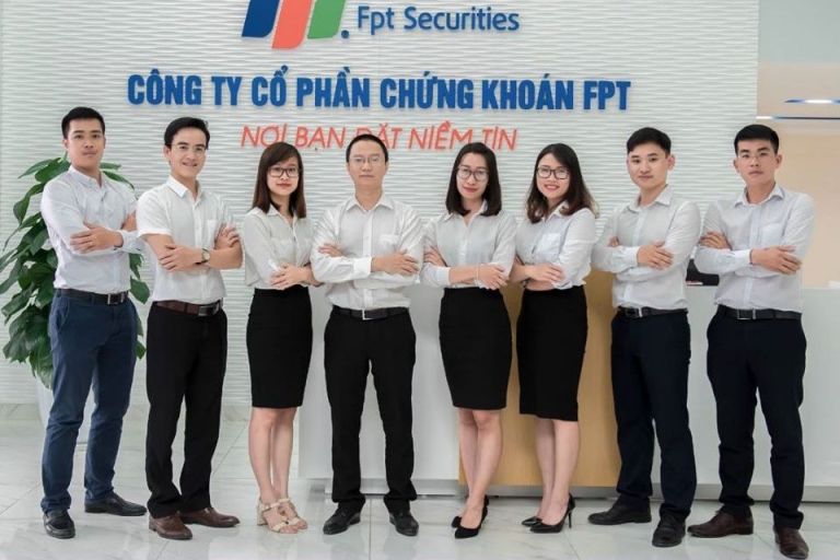 FPTS thường xuyên tuyển sinh thực tập sinh Tư vấn tài chính doanh nghiệp