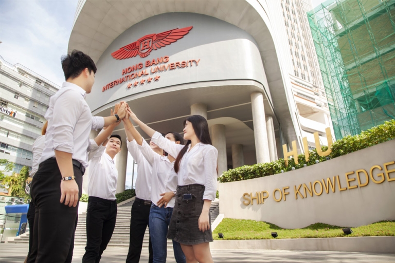 Với lịch sử hình thành gần 20 năm, ngành Việt Nam học của Đại học Hồng Bàng xứng đáng là nơi để bạn gửi gắm niềm tin